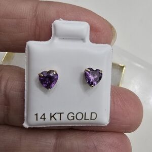 14 KT Gold Heart-Shaped Purple Stud Earrings